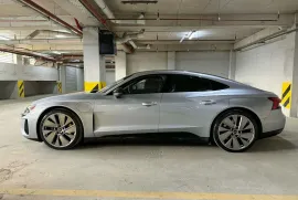 Audi, E-TRON