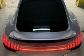 Audi, E-TRON