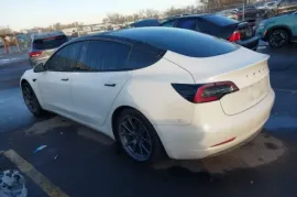 Tesla, Model 3