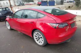 Tesla, Model 3