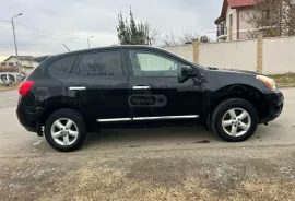 Nissan, Rogue