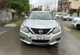 Nissan, Altima
