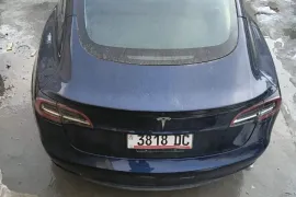 Tesla, Model 3