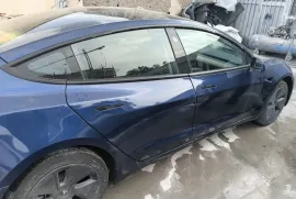 Tesla, Model 3