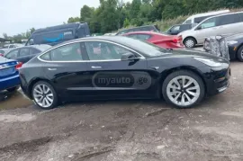 Tesla, Model 3