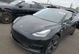 Tesla, Model 3