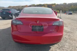 Tesla, Model 3