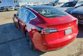 Tesla, Model 3