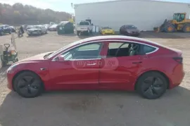 Tesla, Model 3