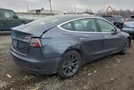 Tesla, Model 3