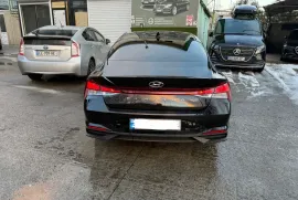 Hyundai, Elantra
