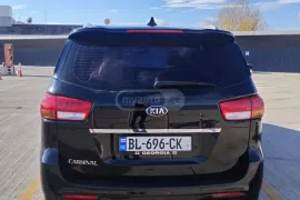 Kia, Carnival
