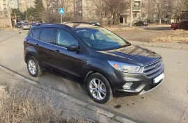 Ford, Escape