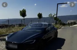 Tesla, Model S