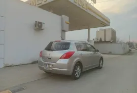 Nissan, Tiida