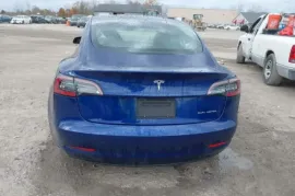 Tesla, Model 3