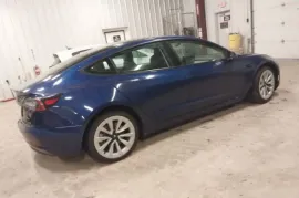 Tesla, Model 3