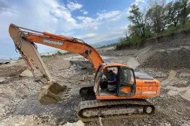 Doosan, DX225LCA