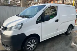 Nissan, NV200