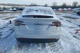 Tesla, Model 3