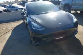 Tesla, Model 3