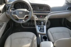 Hyundai, Elantra