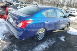 Nissan, Versa