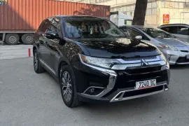 Mitsubishi, Outlander