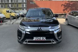 Mitsubishi, Outlander