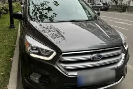 Ford, Escape