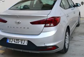 Hyundai, Elantra