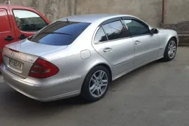 Mercedes-Benz, E CLASS, E 210