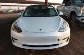 Tesla, Model 3