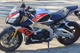 APRILIA, Tuono V4