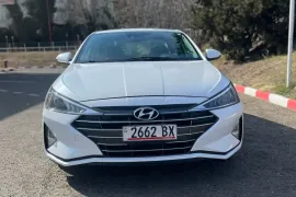 Hyundai, Elantra