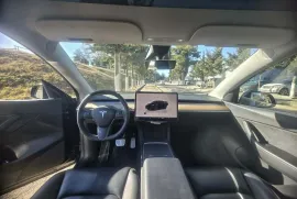 Tesla, Y performance