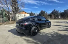 Tesla, Y performance