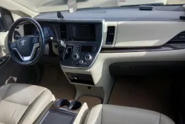 Toyota, Sienna