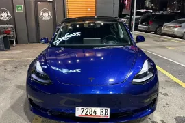 Tesla, Model 3