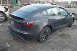 Tesla, Model 3