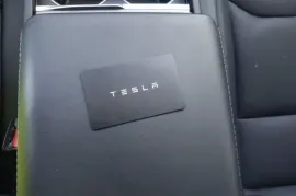 Tesla, Model 3