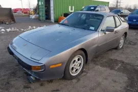 Porsche, 944