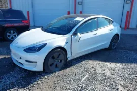 Tesla, Model 3