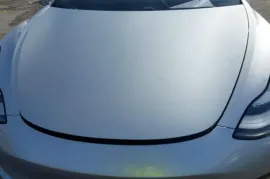 Tesla, Model 3
