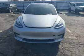 Tesla, Model 3