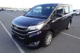 Toyota, Noah