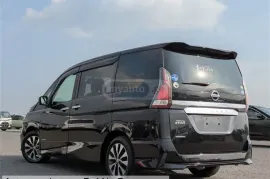 Nissan, Serena