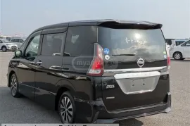 Nissan, Serena