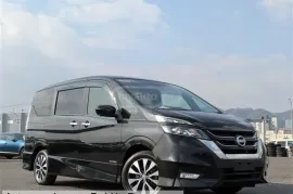 Nissan, Serena