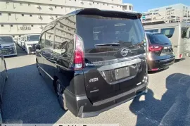 Nissan, Serena